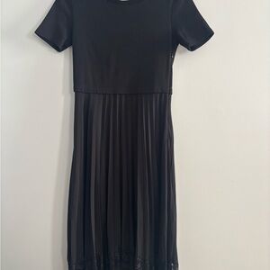 Elegant Black Short Sleeve Dress